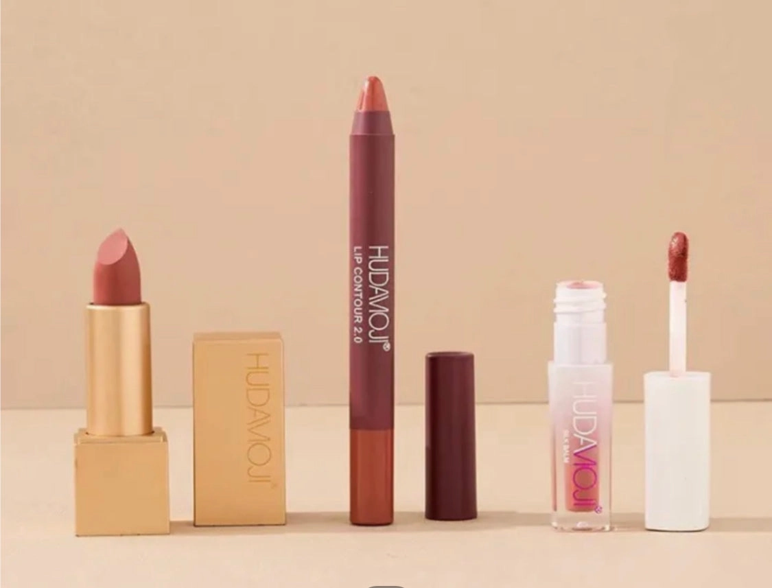 3 In 1 Lip Shaped Lipstick Set