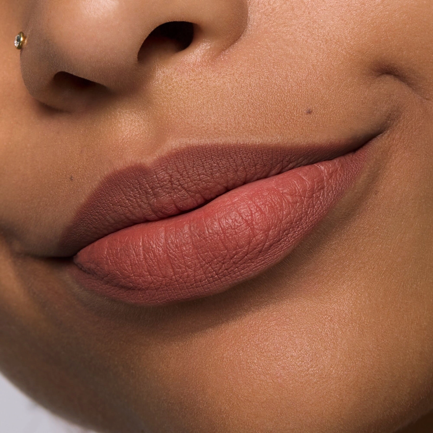 Essence 8h Matte Comfort Lipliner 10