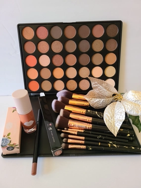 Holiday Beauty Bundle #4