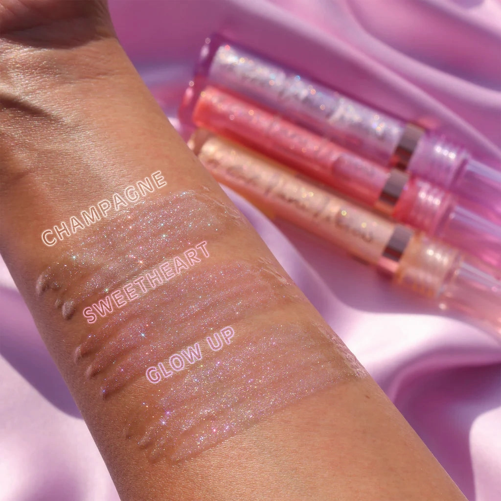 L.A. Girl - Lumilicious Luminous Lip Gloss Champagne