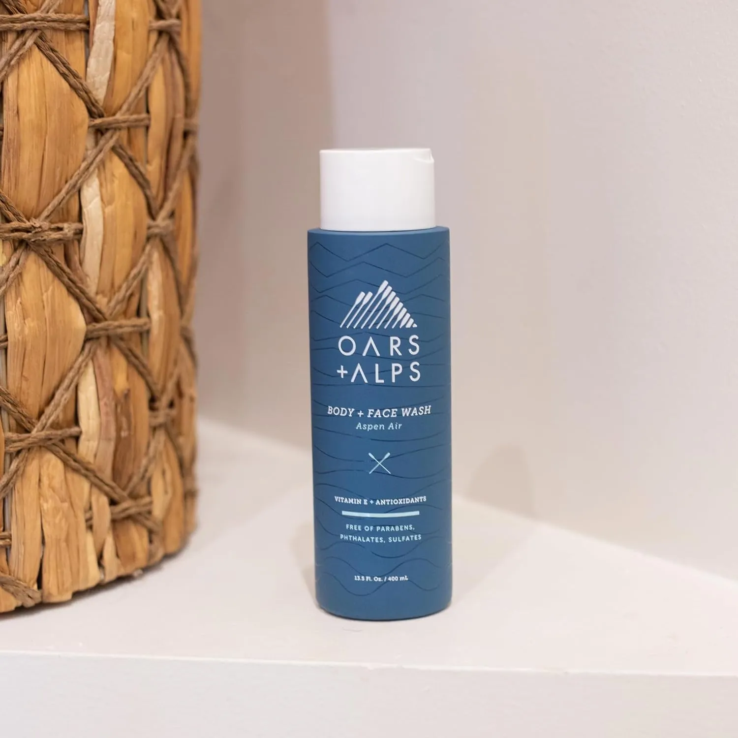 Oars   Alps Mens Moisturizing Body and Face Wash, Skin Care Infused with Vitamin E and Antioxidants, Sulfate Free, Aspen Air, 3 Pack