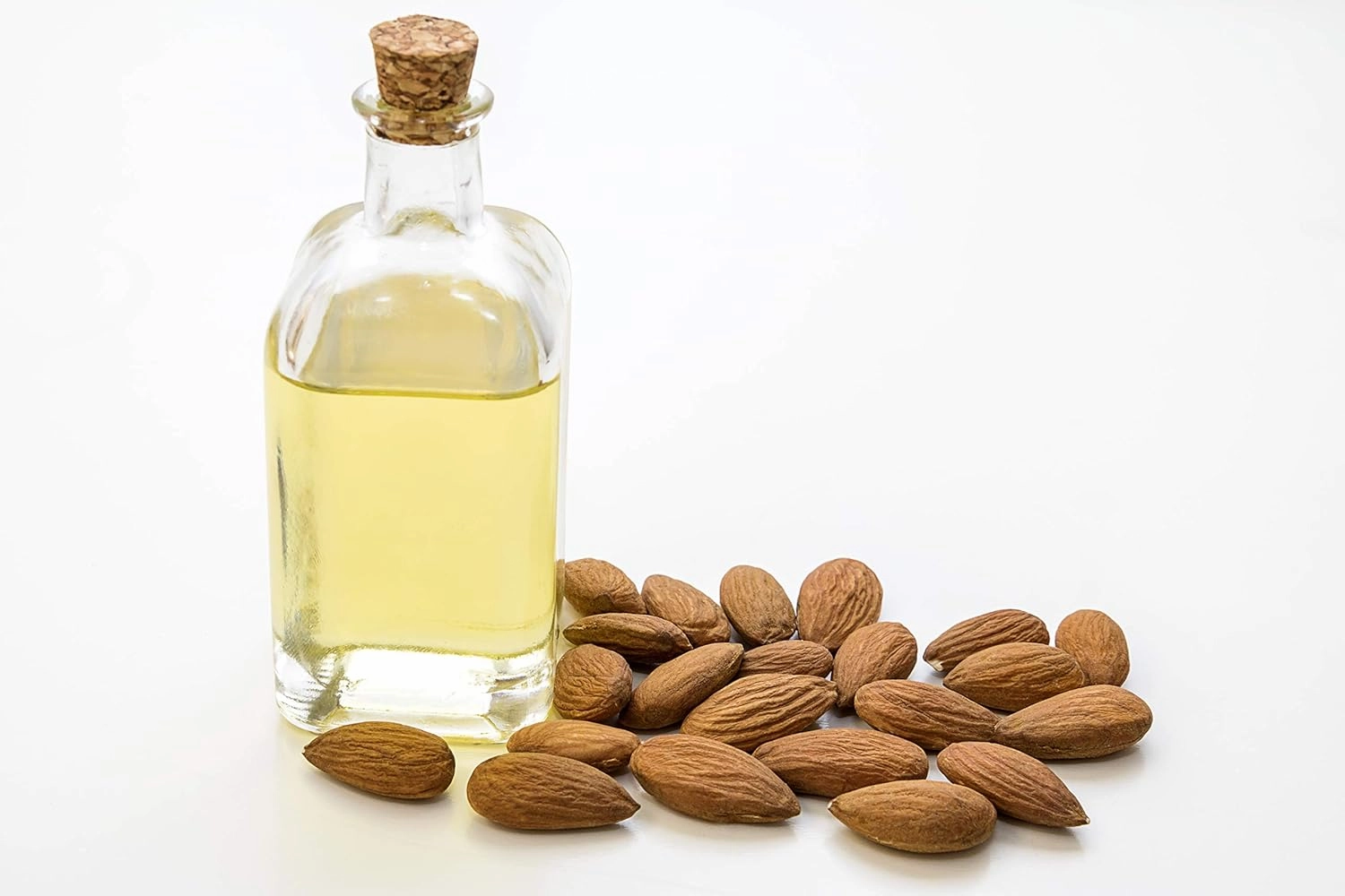 Organic Unrefined Virgin Sweet Almond Oil | Imported From Italy | 100% Pure | Cold Pressed | Hexane Free | Carrier Oil (8 Fluid Ounces)