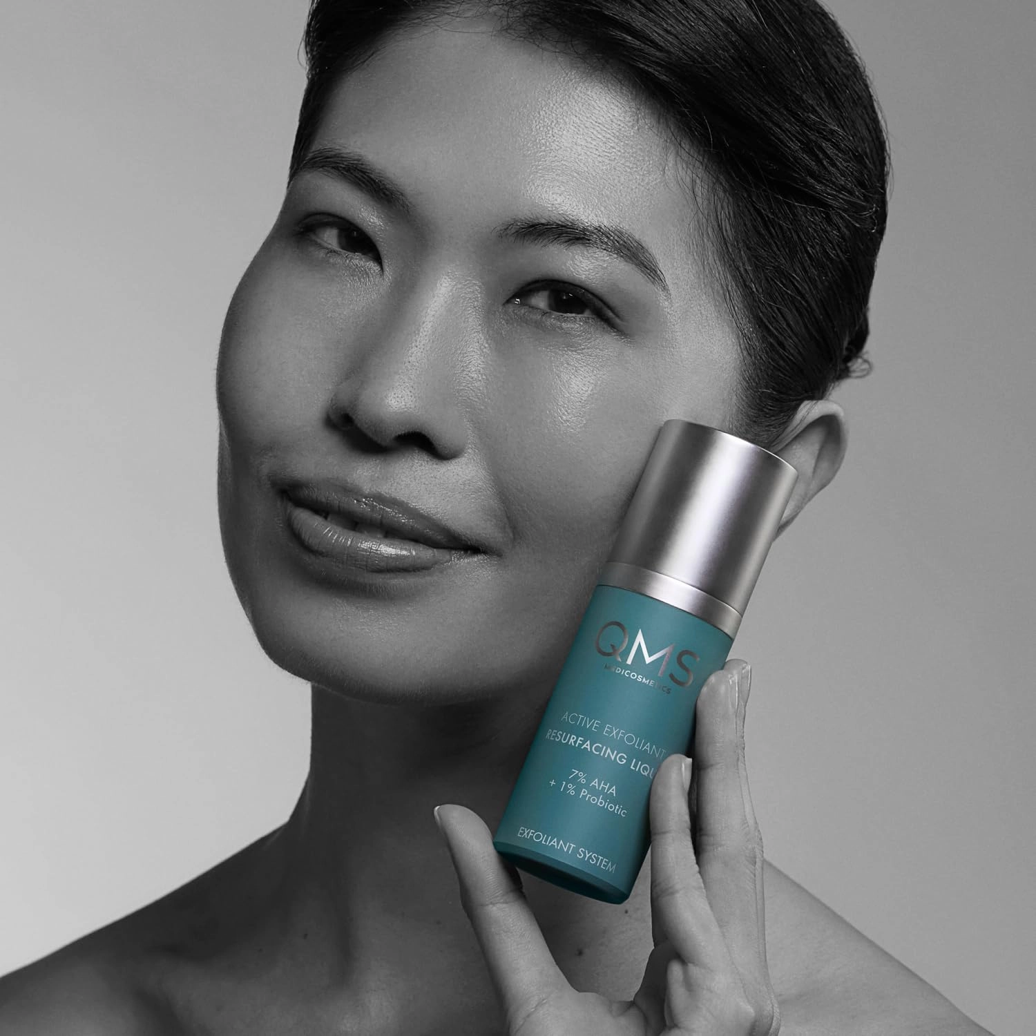 QMS Medicosmetics Resurfacing Liquid with 7% AHA   1% Prebiotics – Gentle Exfoliant with Medium Intensity, Removes Old Skin Cells   Stimulates Renewal – 1.01 oz