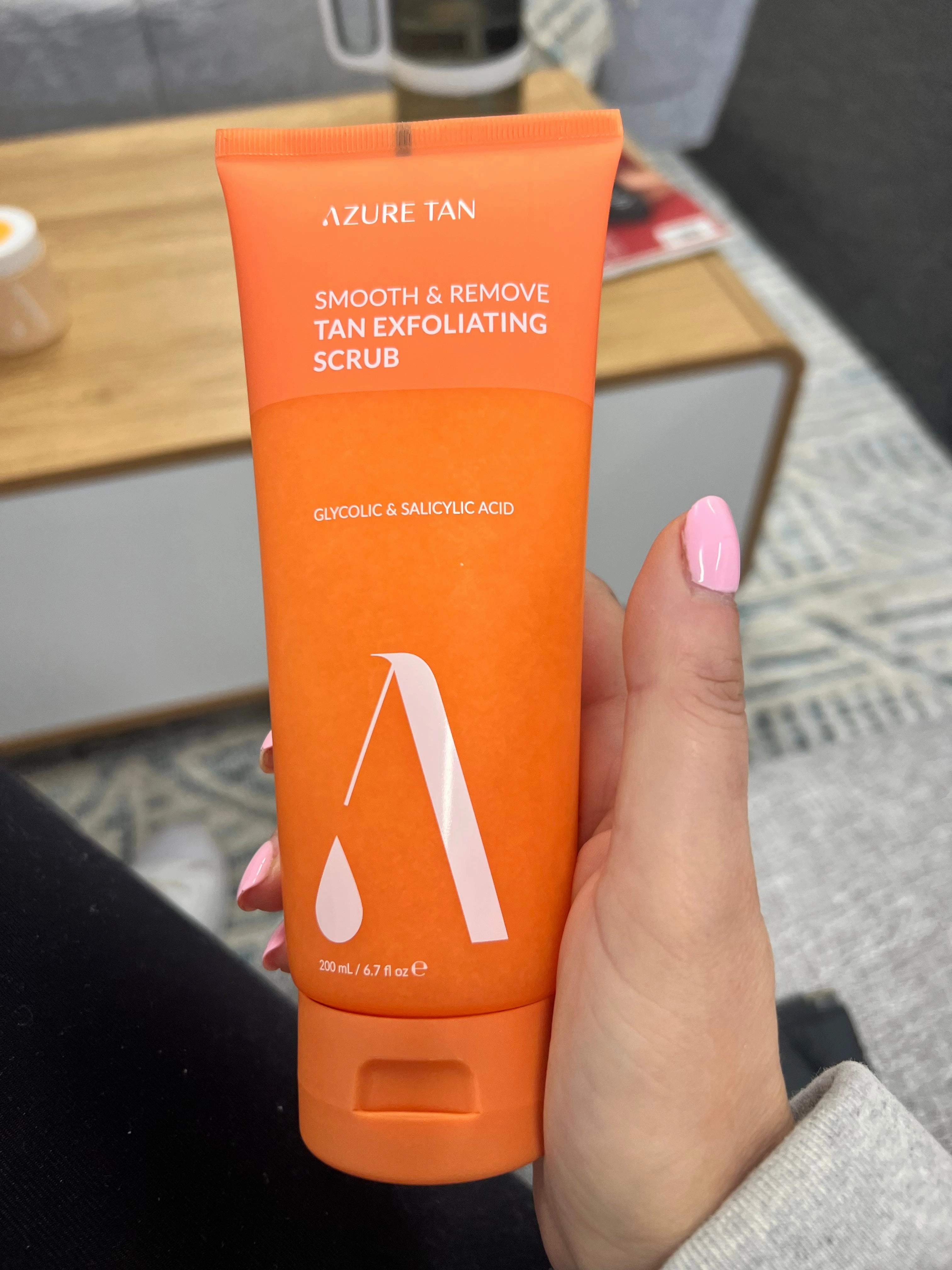 Smooth & Remove Tan Exfoliating Scrub
